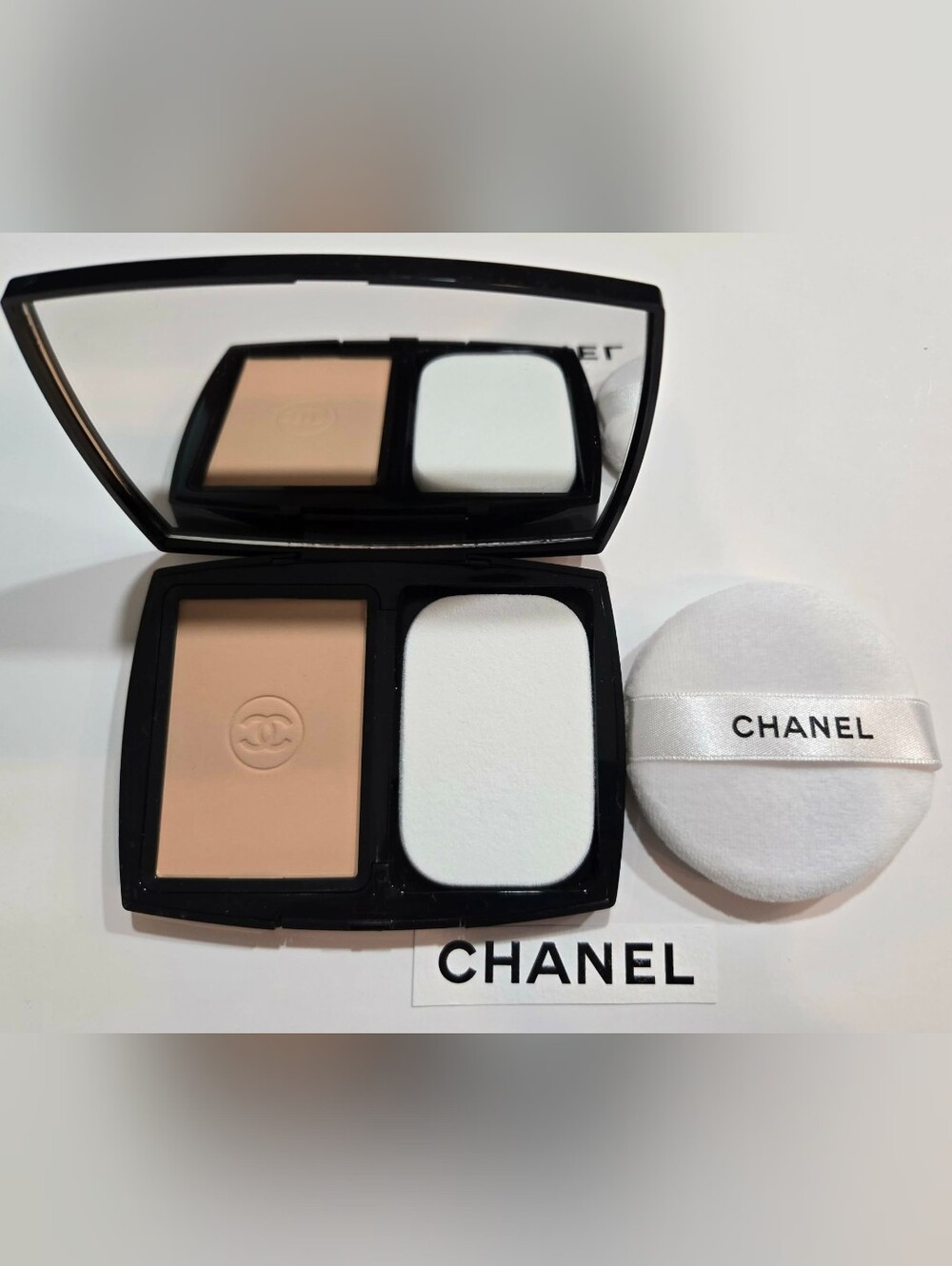CHANEL ULTRA LE TEINT BR 42 COMPACT FOUNDATION Full Size 13g New With Bonus